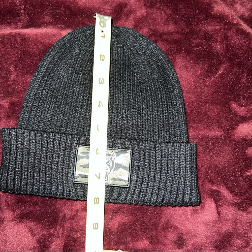 Adidas black Knit Hat with NC State wolf pack Patch camo Youth kids boys